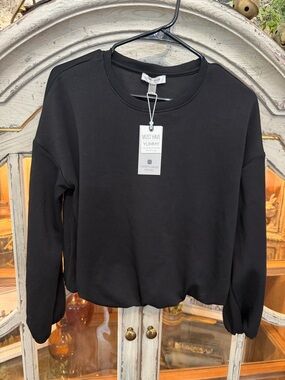 NWT Cable & Gauge Black Crewneck Sweatshirt